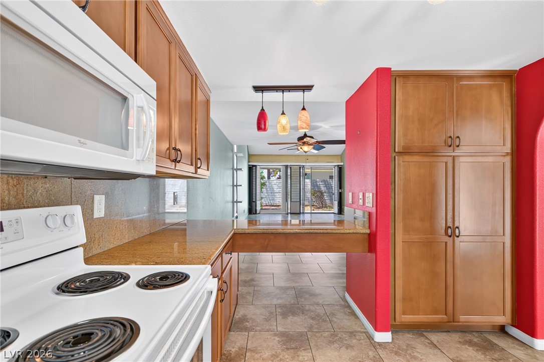 4587 Madreperla Street Las Vegas NV 89121