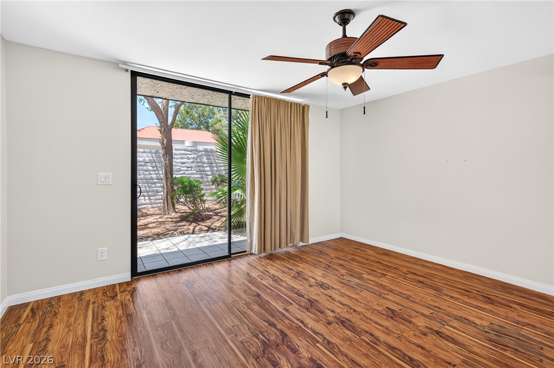 4587 Madreperla Street Las Vegas NV 89121