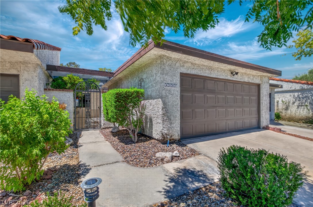 4587 Madreperla Street Las Vegas NV 89121