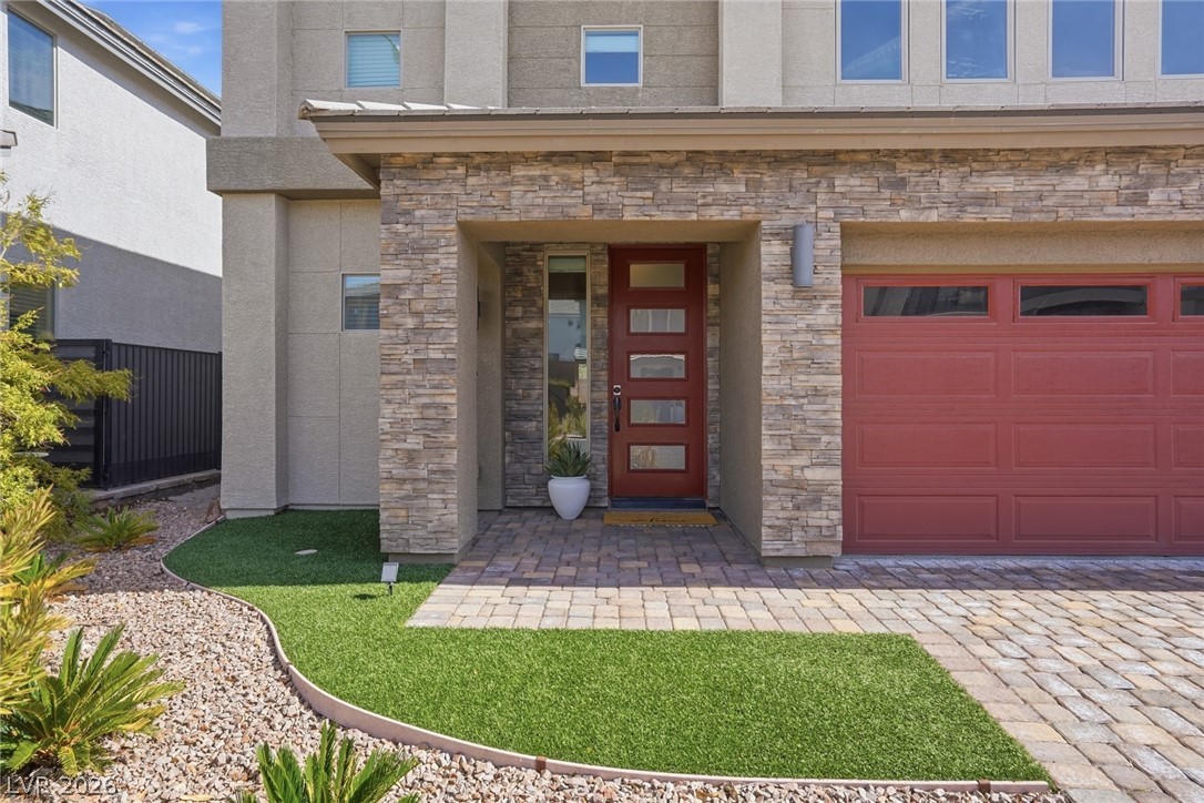 8138 Shale Canyon Street Las Vegas NV 89139