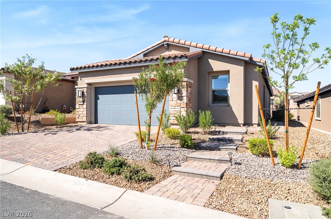 53 Lake Bluff Court Henderson NV 89011