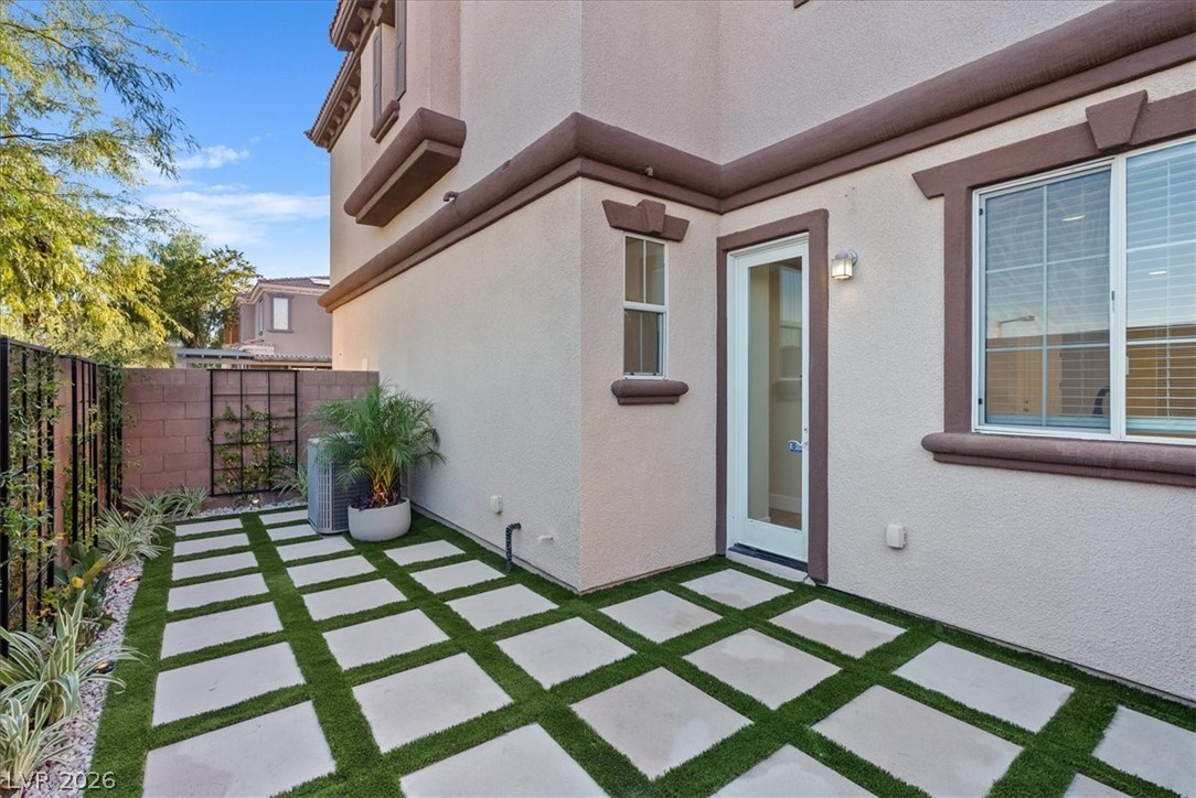 2334 Malaga Peak Street Las Vegas NV 89135