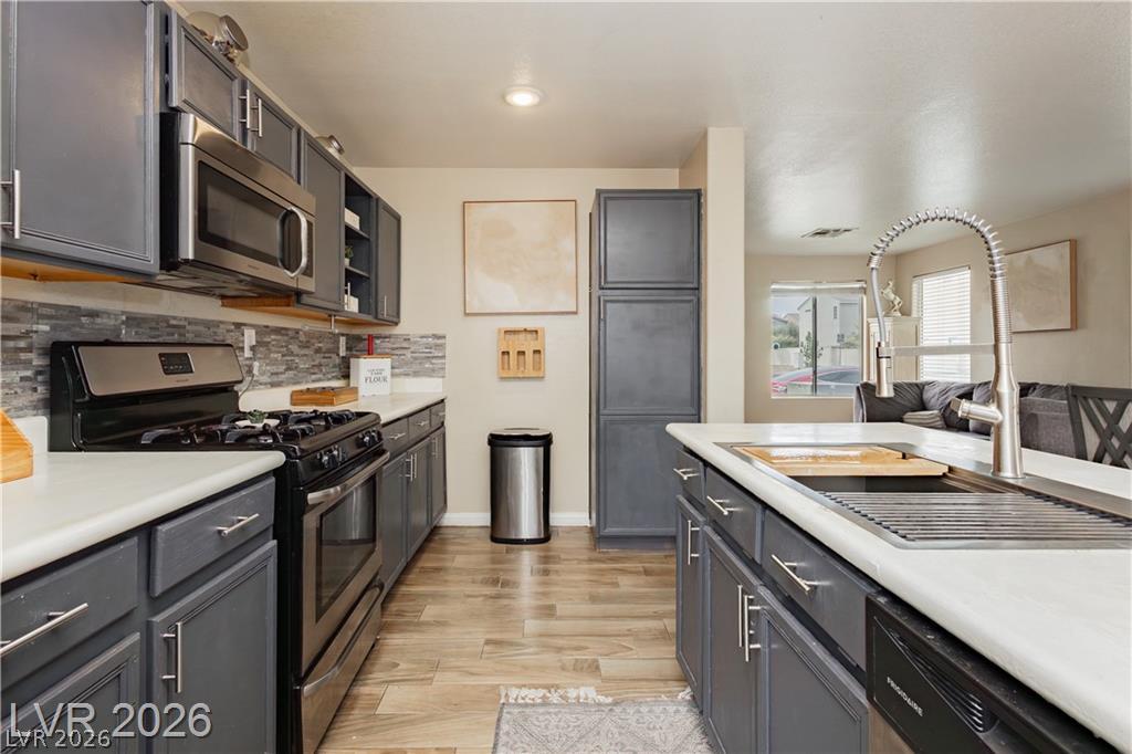 2054 Seattle Shore Street Las Vegas NV 89115