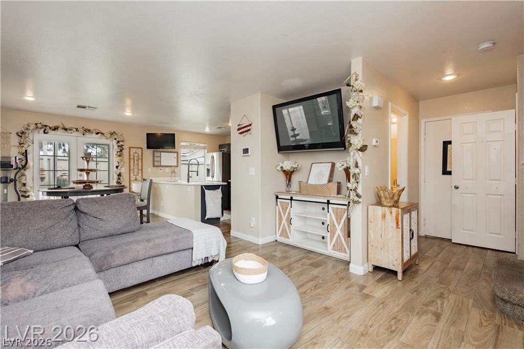 2054 Seattle Shore Street Las Vegas NV 89115