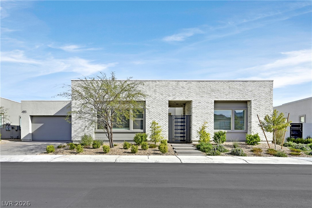 472 Sand Dune Arch Street Las Vegas NV 89138