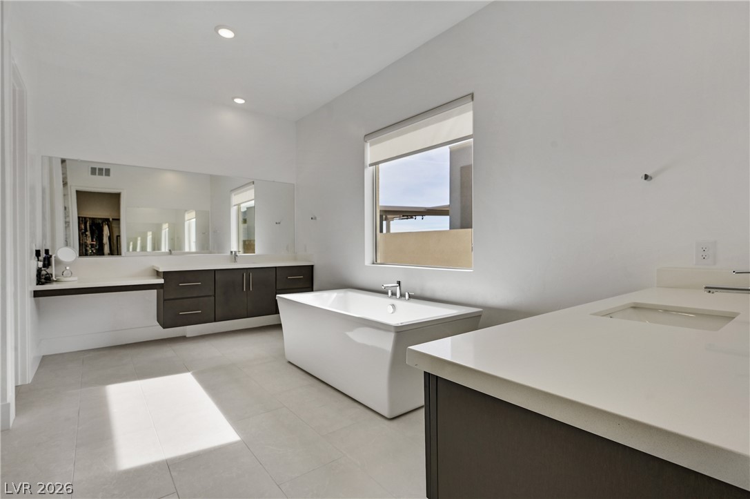 472 Sand Dune Arch Street Las Vegas NV 89138