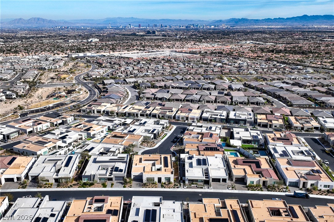 472 Sand Dune Arch Street Las Vegas NV 89138