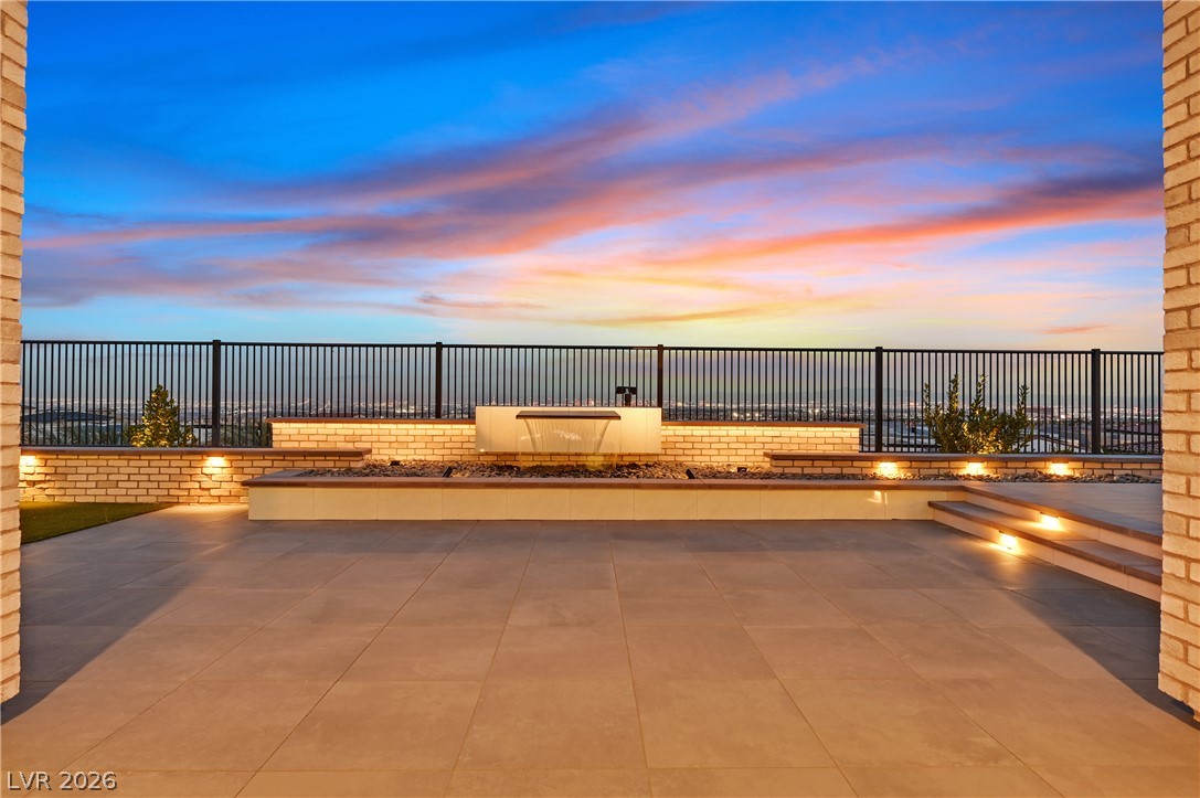 472 Sand Dune Arch Street Las Vegas NV 89138