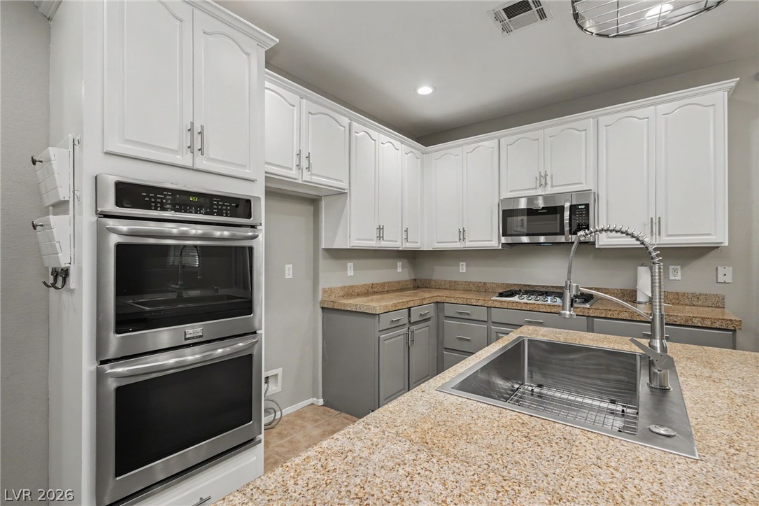 9052 Black Elk Avenue Las Vegas NV 89143