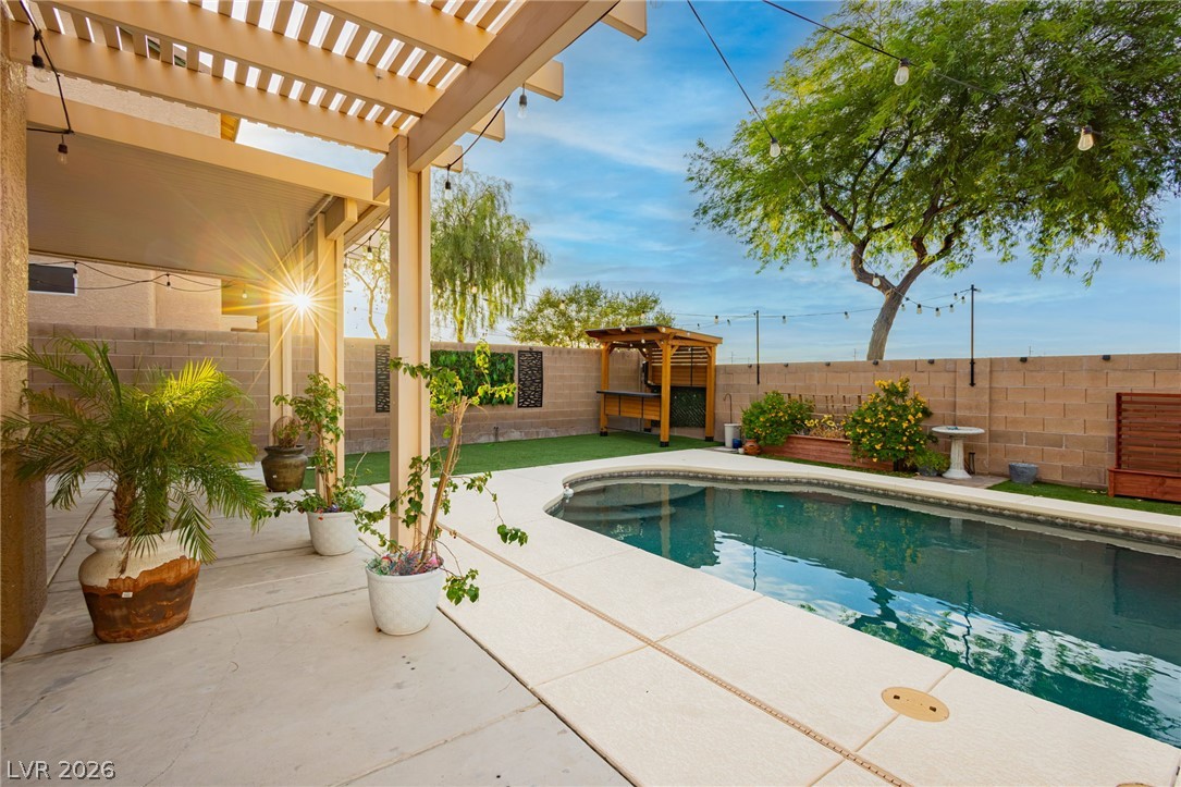 9052 Black Elk Avenue Las Vegas NV 89143