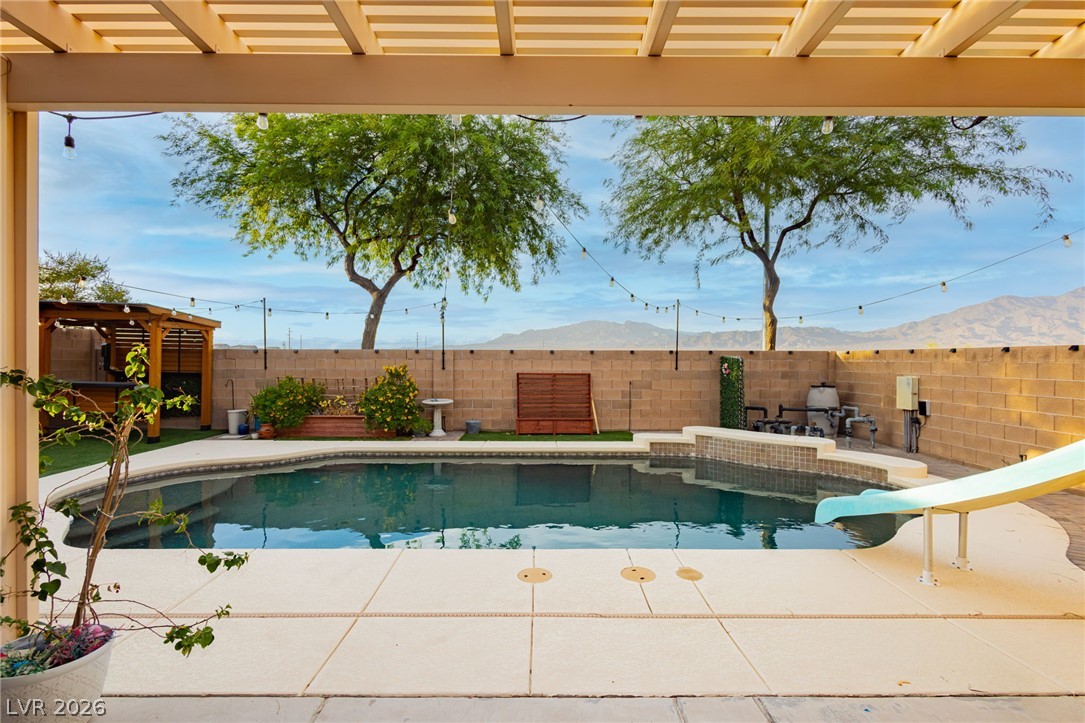 9052 Black Elk Avenue Las Vegas NV 89143