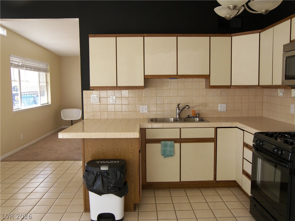 5908 Heron Avenue Las Vegas NV 89107