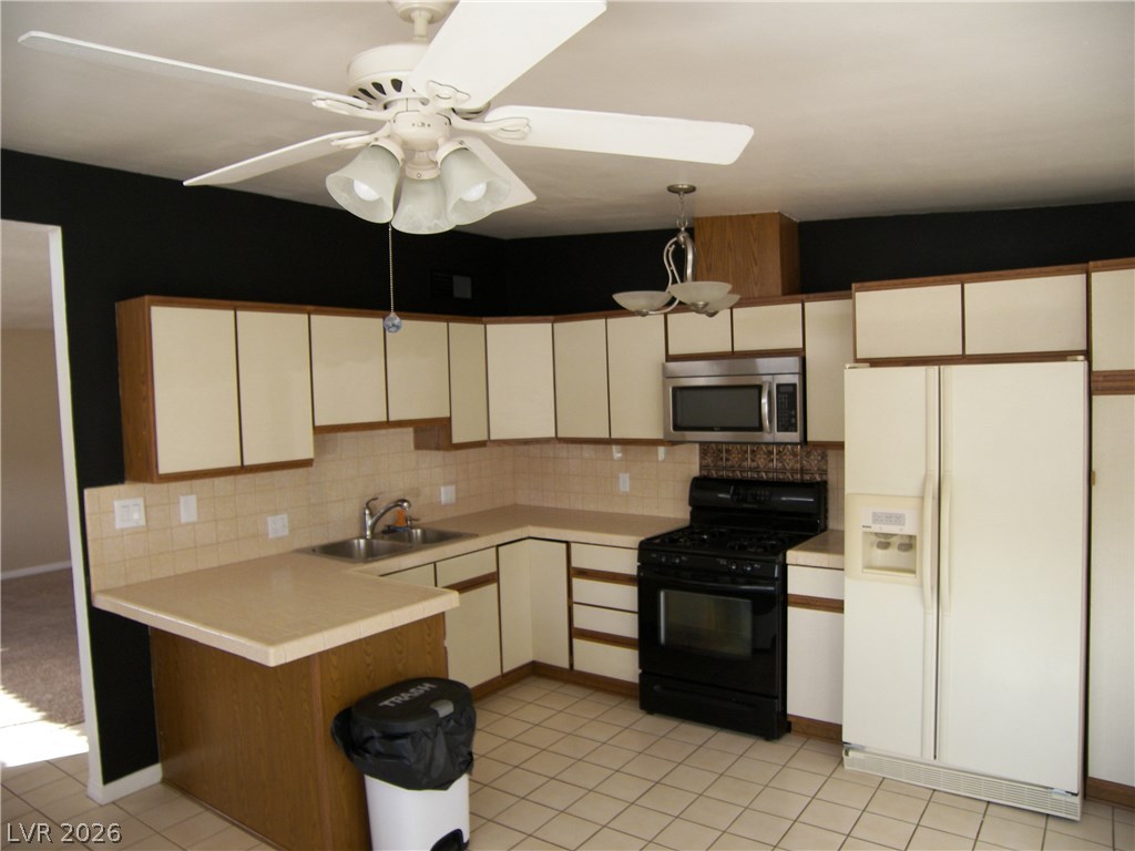 5908 Heron Avenue Las Vegas NV 89107