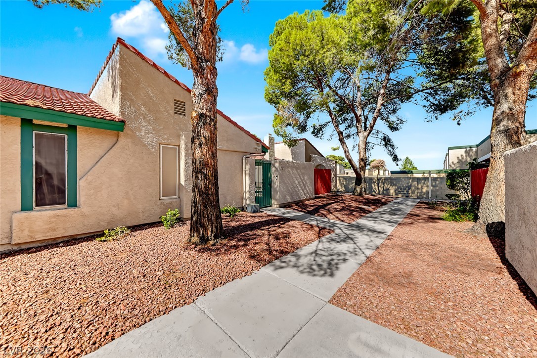 737 Heritage Vista Avenue Henderson NV 89015