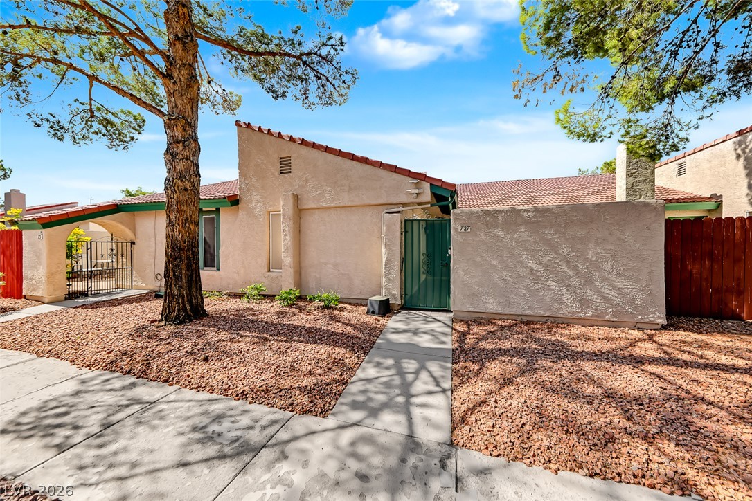 737 Heritage Vista Avenue Henderson NV 89015