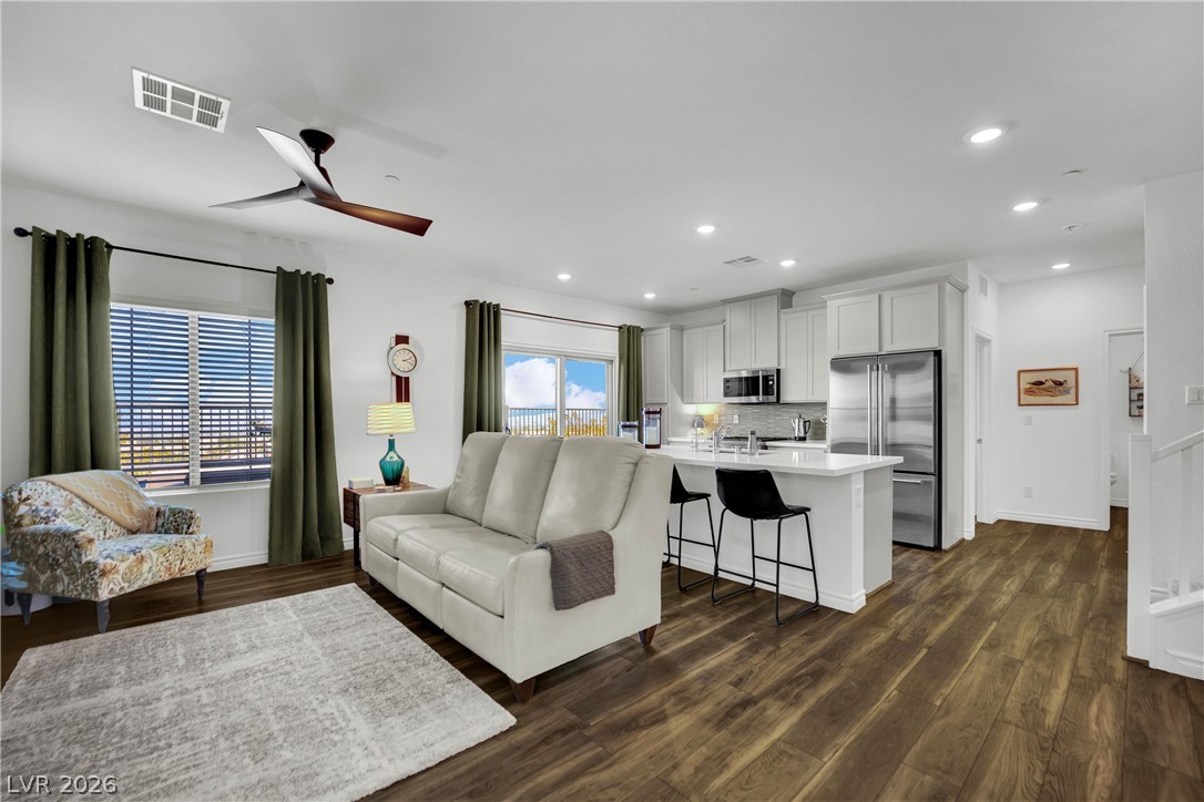 600 North Carriage Hill Drive 1134 Las Vegas NV 89138
