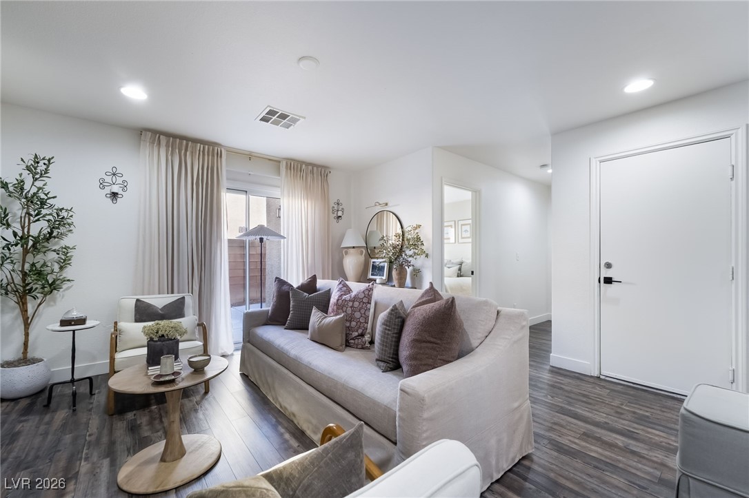 4056 Blue Wildrye Street Las Vegas NV 89122