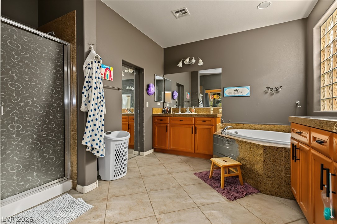 7021 Albatross Attic Street North Las Vegas NV 89084