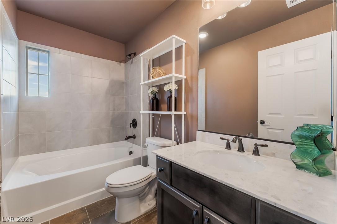 7802 Pacific Dunes Street Las Vegas NV 89139