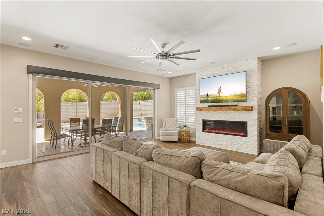 449 Paso De Montana Street Las Vegas NV 89138