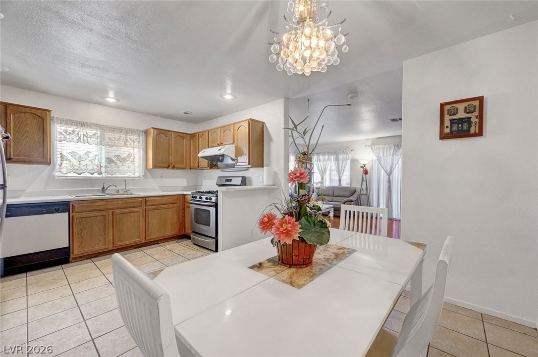 6086 Sunken River Trail Las Vegas NV 89118