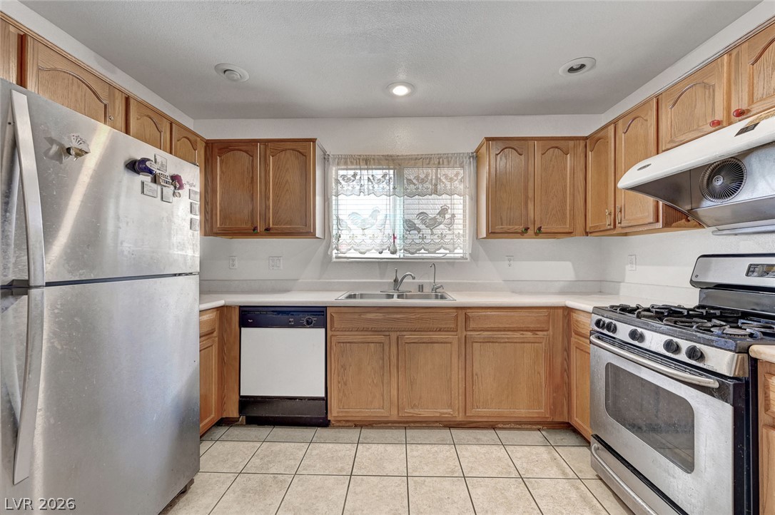 6086 Sunken River Trail Las Vegas NV 89118