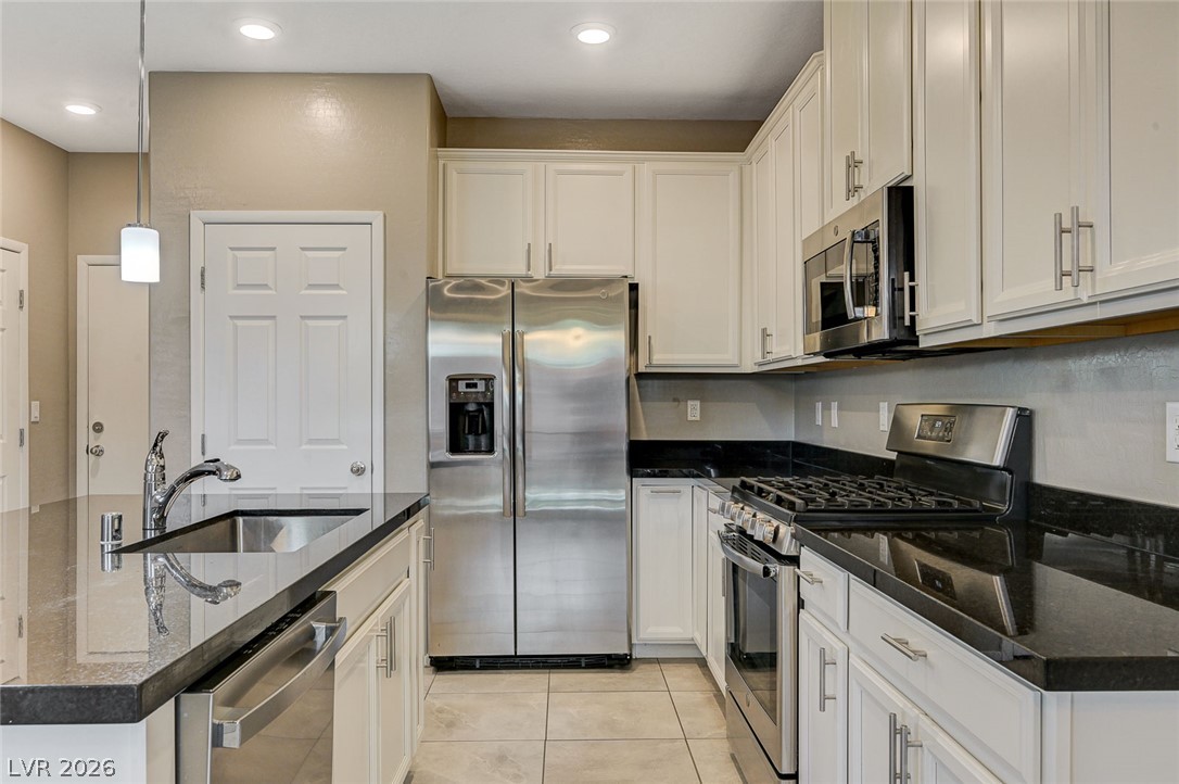 8591 Insignia Avenue 104 Las Vegas NV 89178