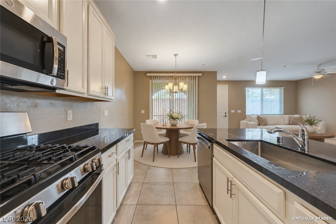 8591 Insignia Avenue 104 Las Vegas NV 89178