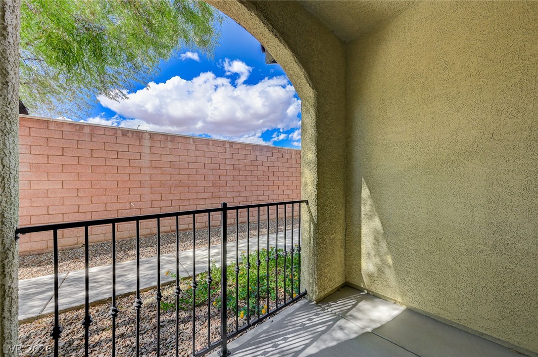 8591 Insignia Avenue 104 Las Vegas NV 89178