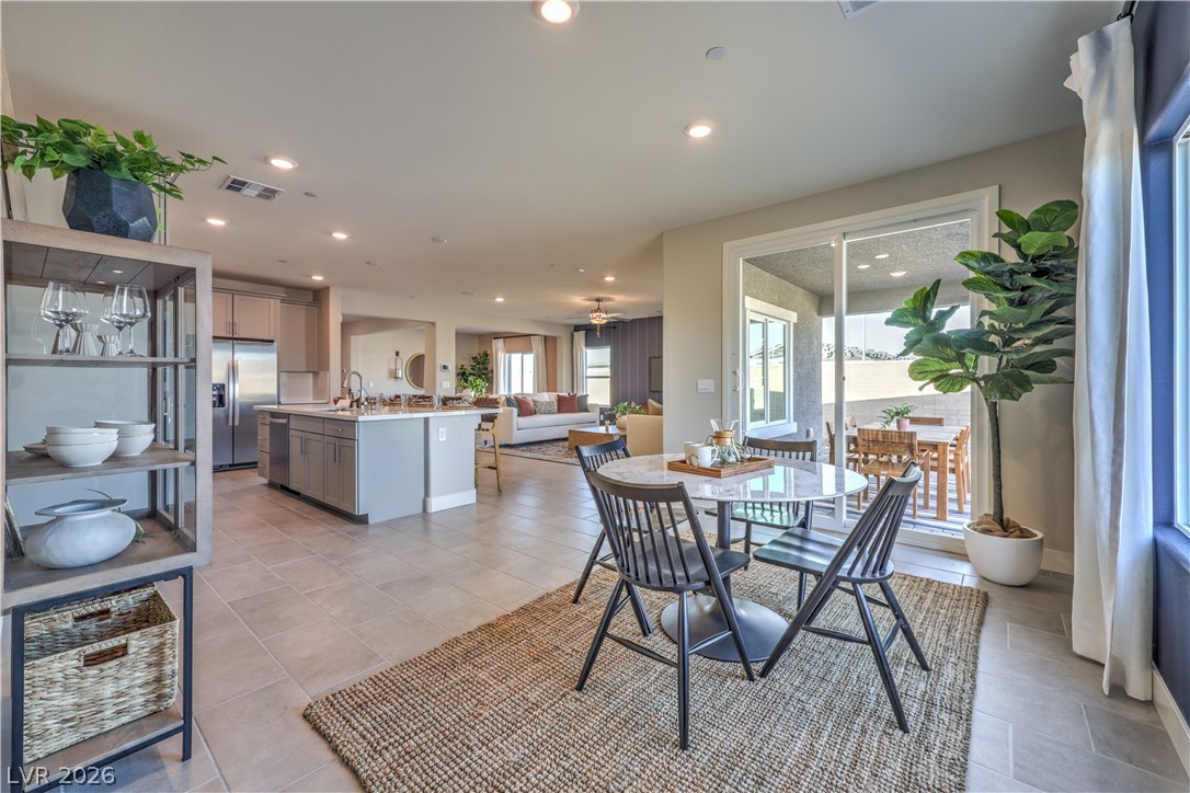 513 Chestnut Falcon Street Henderson NV 89011