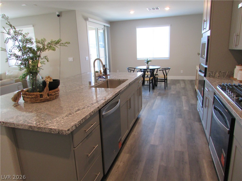 513 Chestnut Falcon Street Henderson NV 89011