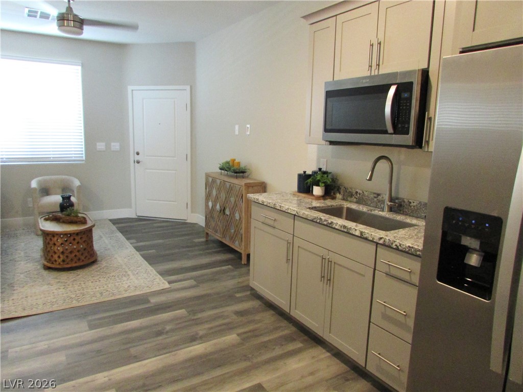 513 Chestnut Falcon Street Henderson NV 89011