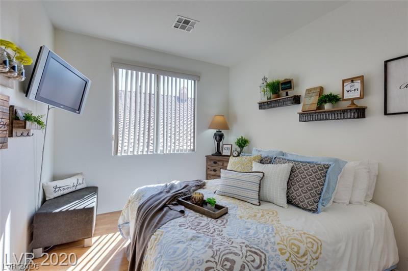 813 White Falcon Street Las Vegas NV 89144