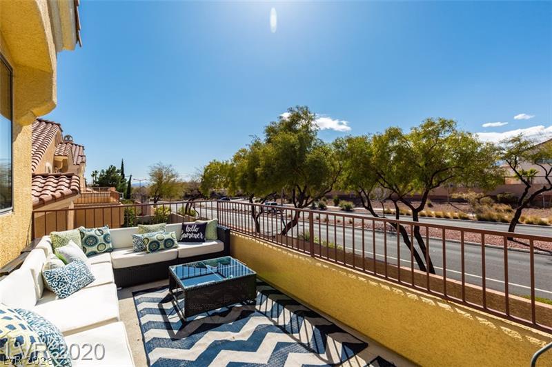 813 White Falcon Street Las Vegas NV 89144