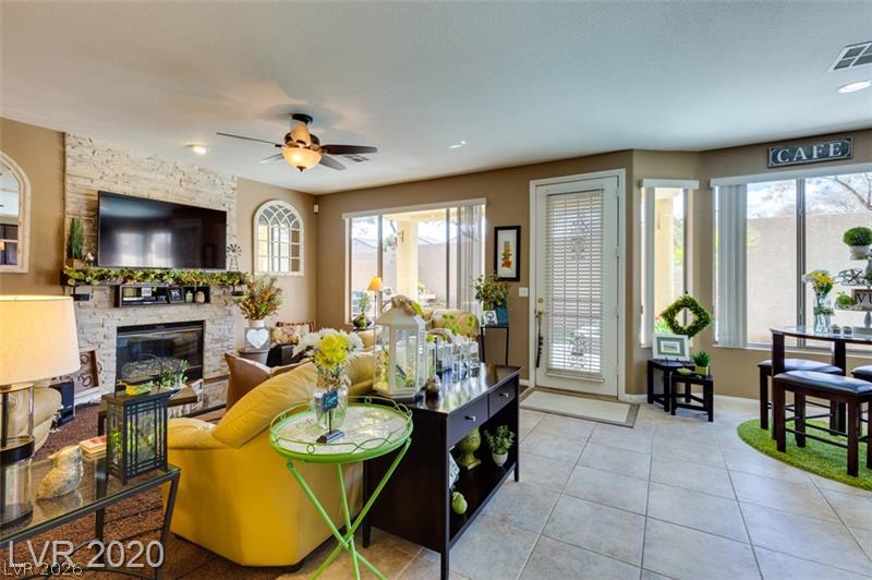 813 White Falcon Street Las Vegas NV 89144