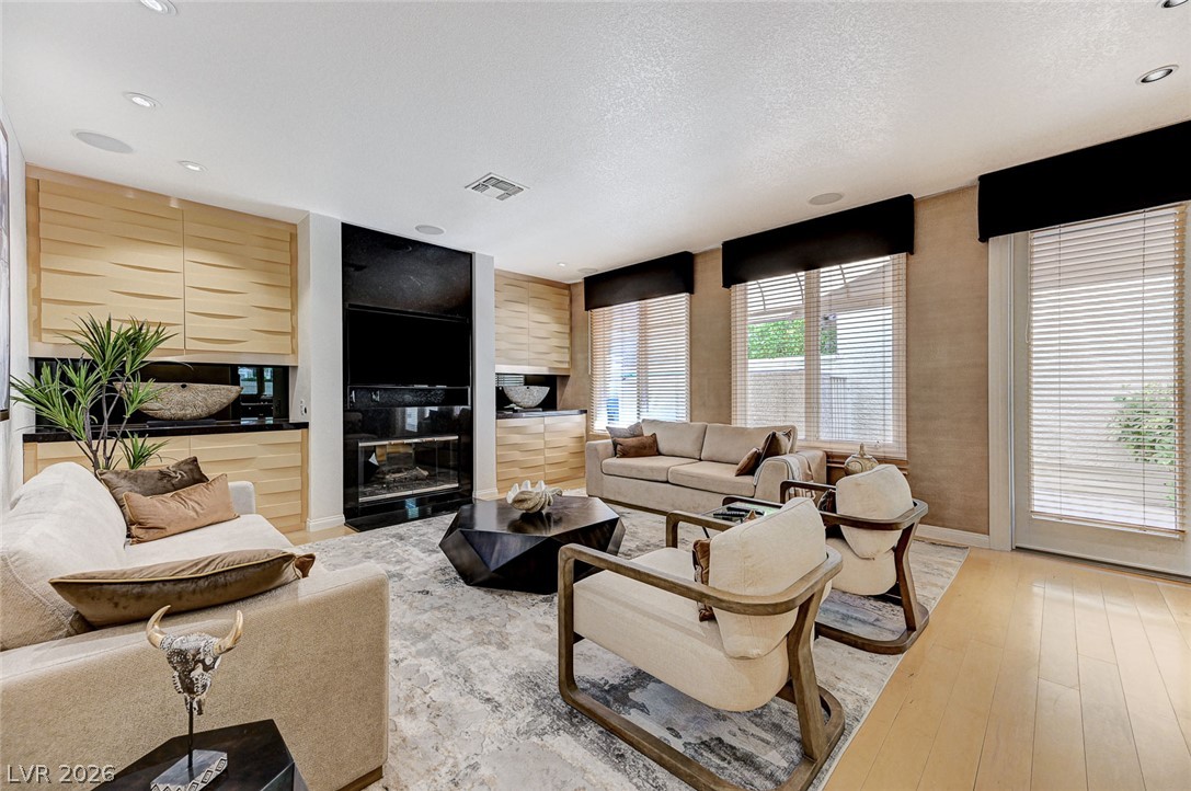 8121 Castle Pines Avenue Las Vegas NV 89113