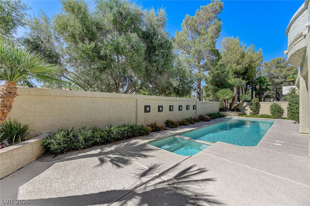 8121 Castle Pines Avenue Las Vegas NV 89113
