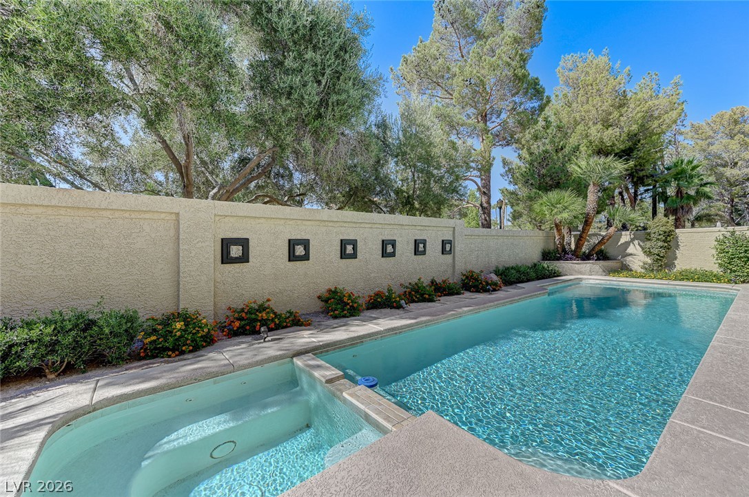 8121 Castle Pines Avenue Las Vegas NV 89113