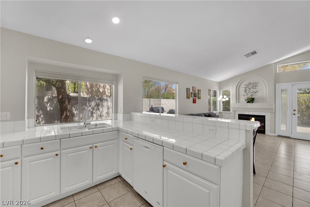 2124 Feather Bush Street Henderson NV 89074