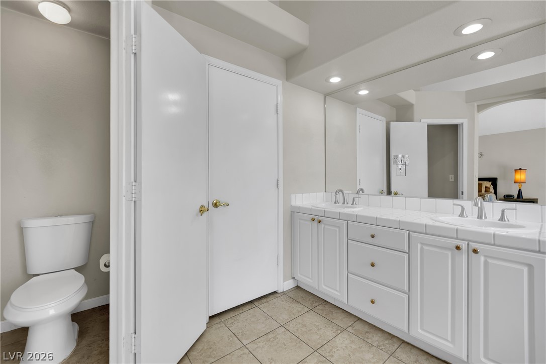 2124 Feather Bush Street Henderson NV 89074