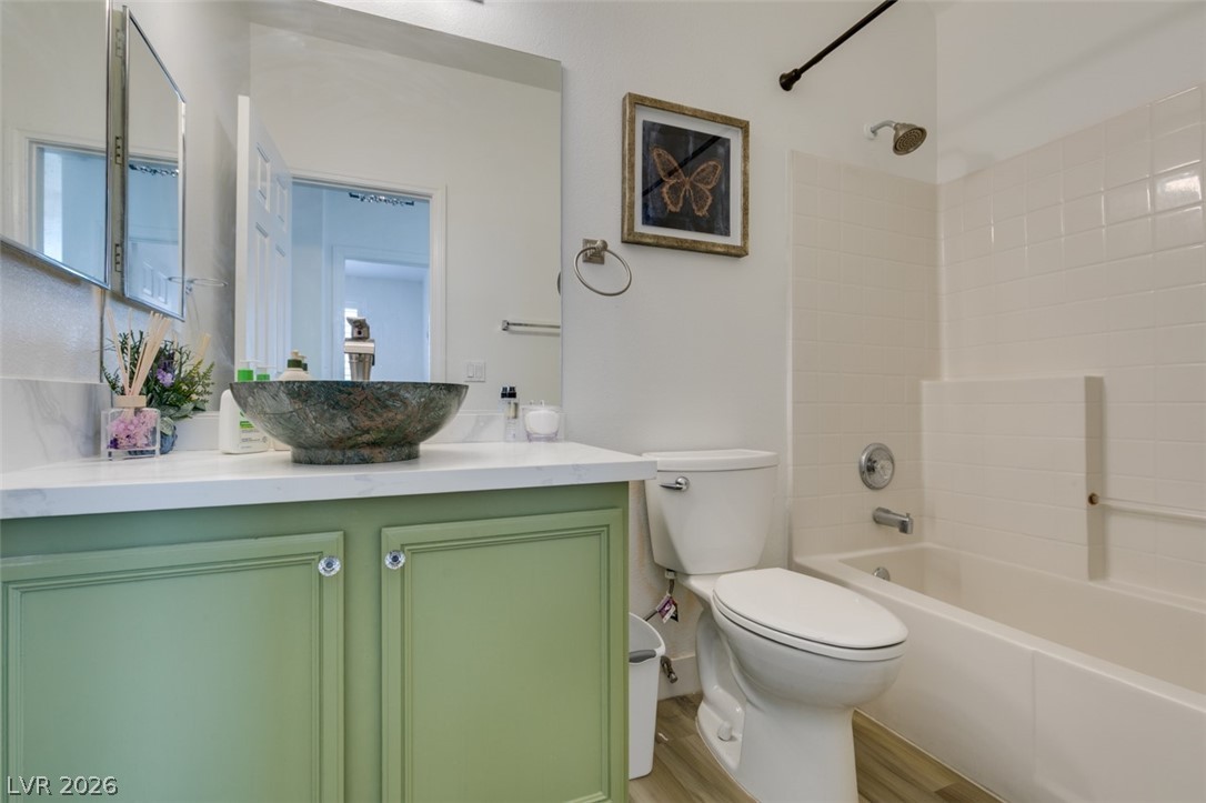292 White Bluffs Street Las Vegas NV 89148