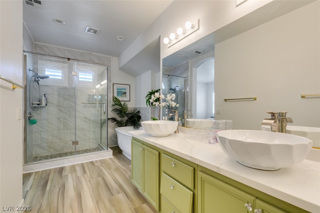 292 White Bluffs Street Las Vegas NV 89148
