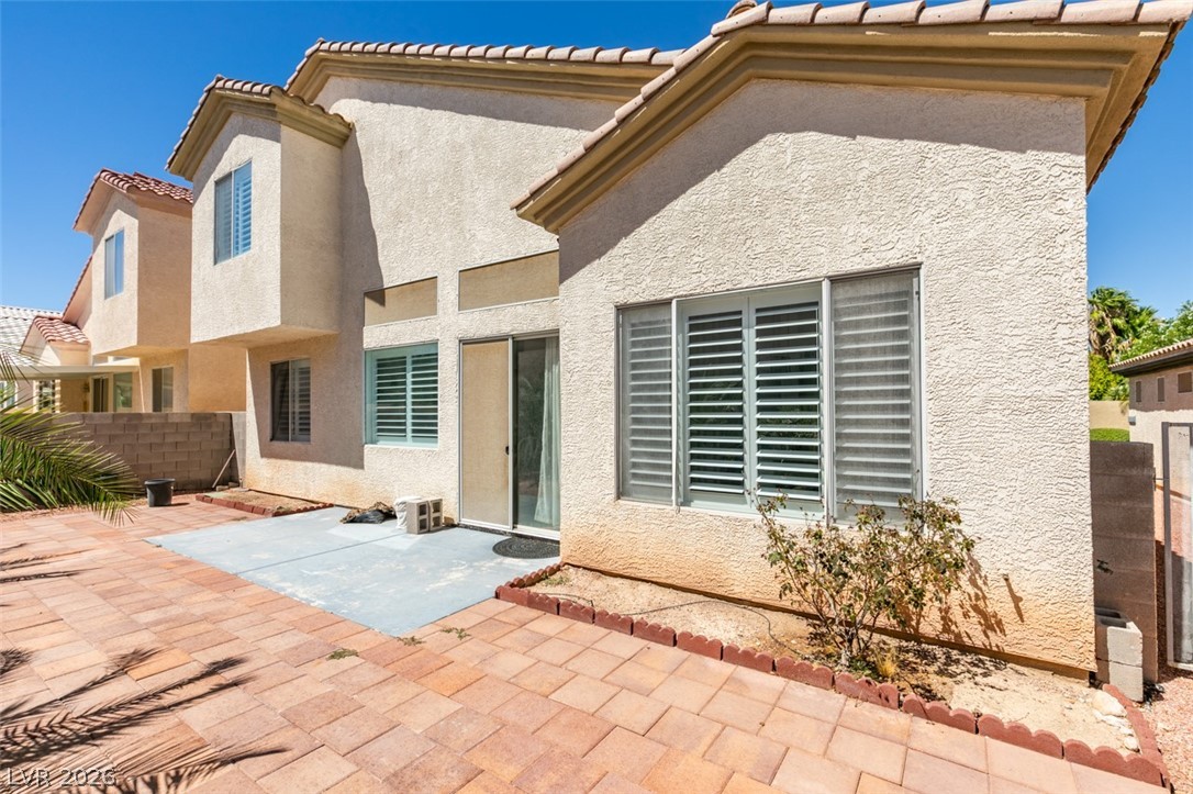 292 White Bluffs Street Las Vegas NV 89148