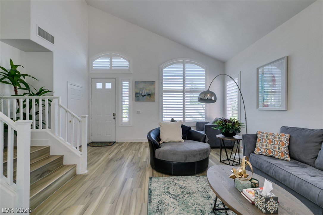 292 White Bluffs Street Las Vegas NV 89148