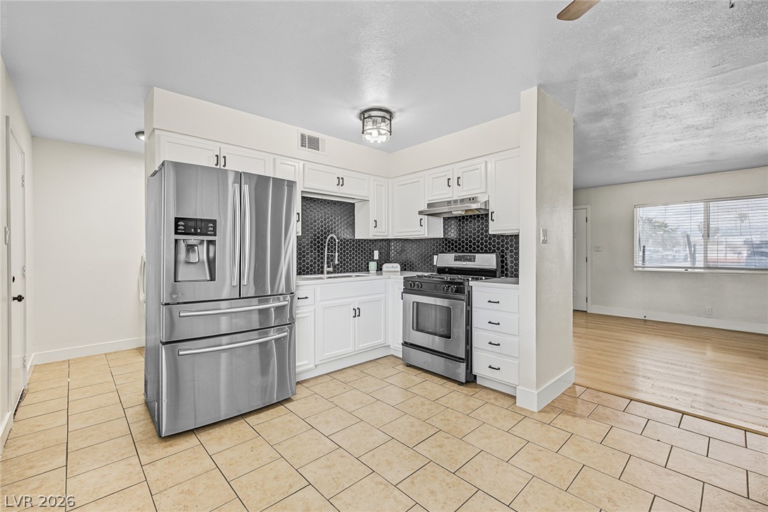6100 Preston Circle Las Vegas NV 89107