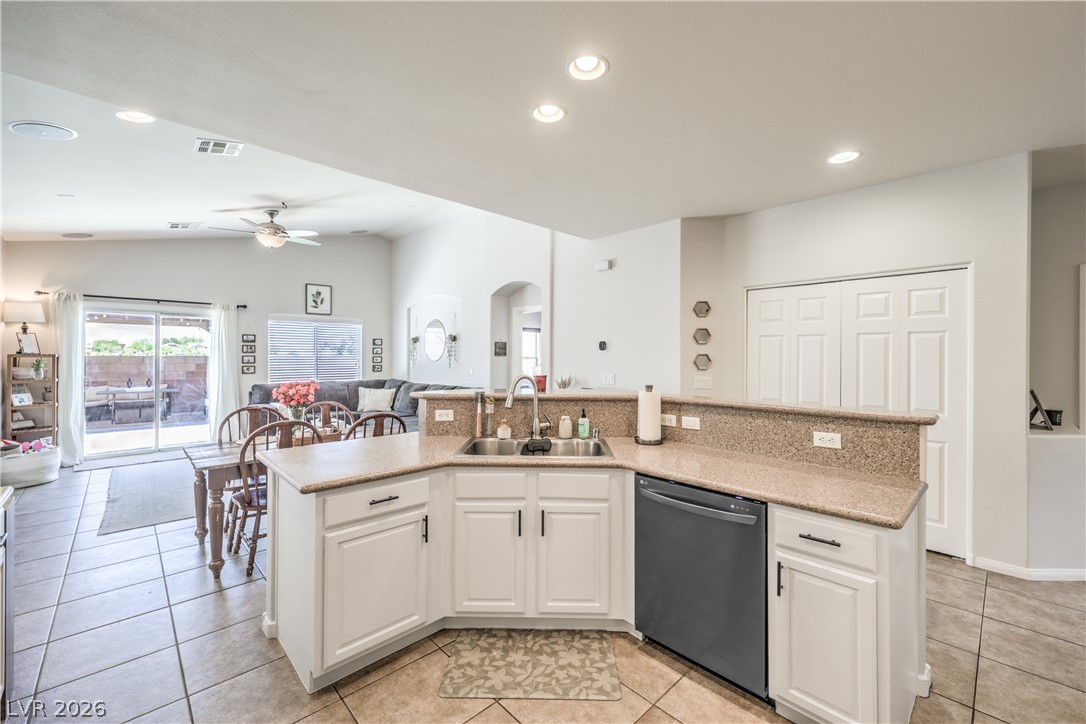 9432 Victory Garden Avenue Las Vegas NV 89149