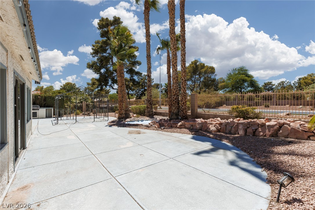 5305 Braemar Drive Las Vegas NV 89130