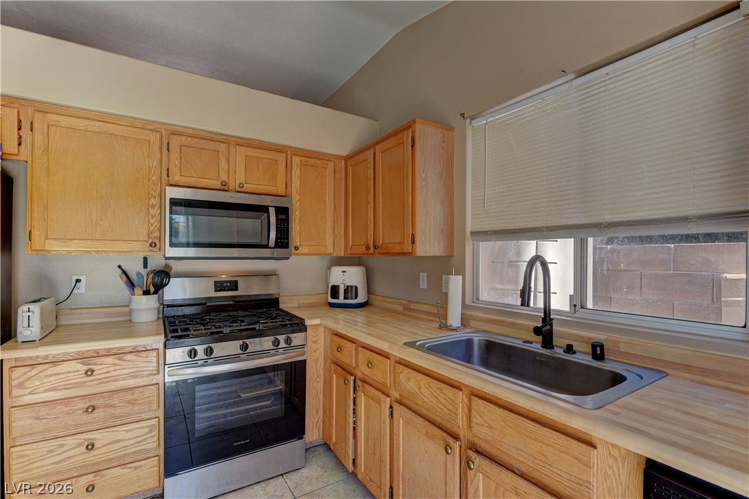 1263 Shimmering Glen Avenue Henderson NV 89014