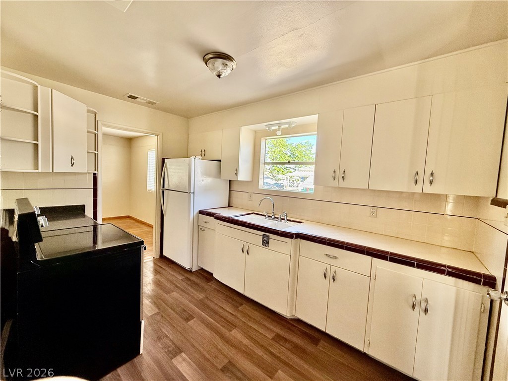 1133 Darmak Drive Las Vegas NV 89102