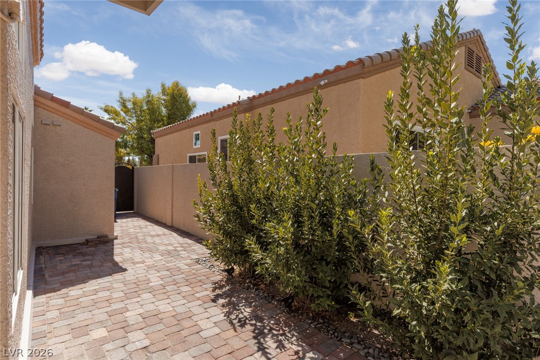 8504 Chiquita Drive Las Vegas NV 89128